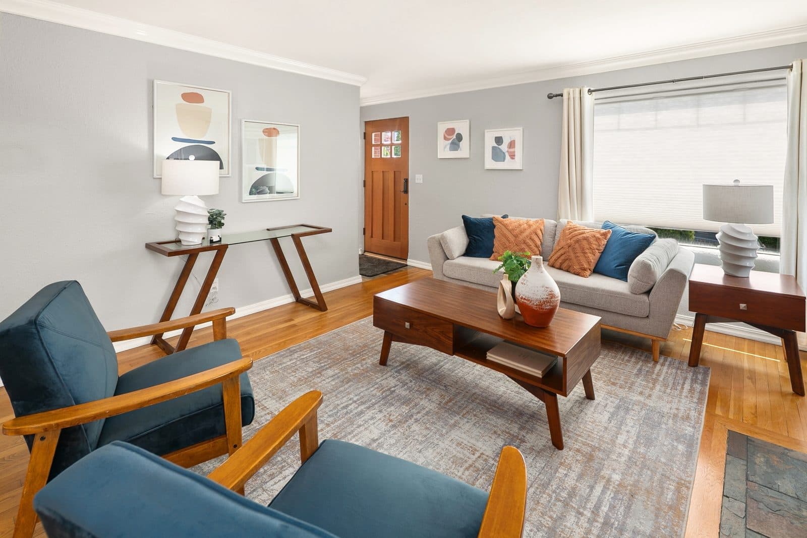 Photo 2 of 4804 NE 65th St, Seattle, WA 98115