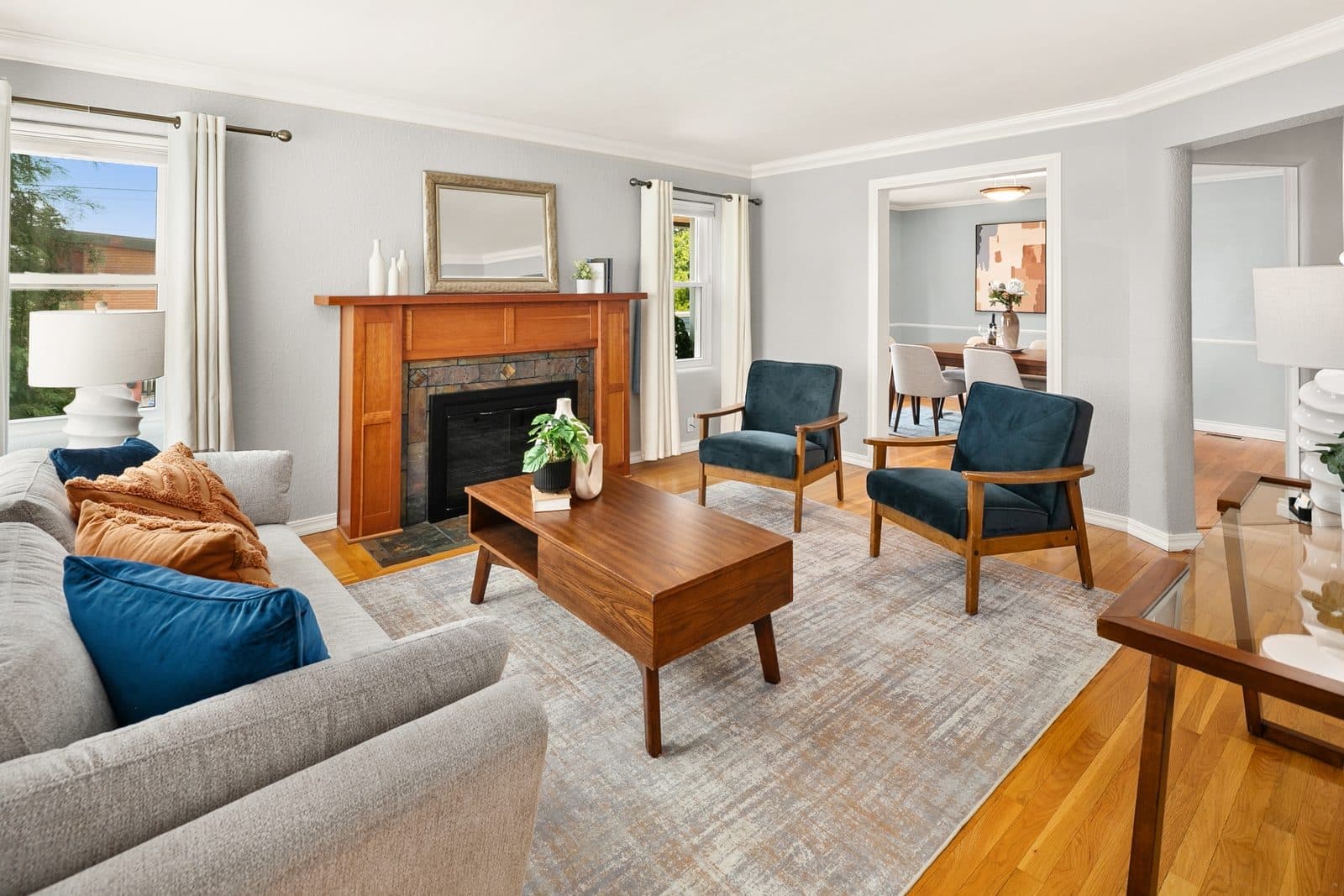 Photo 4 of 4804 NE 65th St, Seattle, WA 98115
